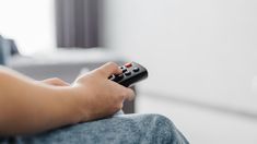 Levantaron un programa de televisión por un tatuaje nazi Levantaron un programa de televisión por un tatuaje nazi