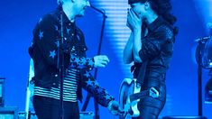 jack white le propuso matrimonio a su novia en medio de un recital