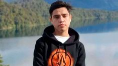 Santiago Aguilera tenía 18 años. Santiago Aguilera tenía 18 años.