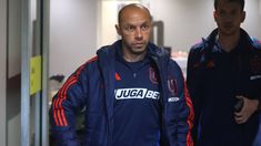 El capitán de los Azules tomó la palabra en el aeropuerto de Santiago. El capitán de los Azules tomó la palabra en el aeropuerto de Santiago.