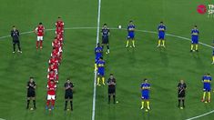 Ambos planteles se distribuyeron en la mitad de la cancha. Ambos planteles se distribuyeron en la mitad de la cancha.