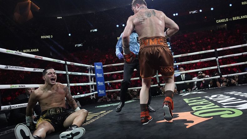 Canelo se impuso en las tarjetas por 117-110