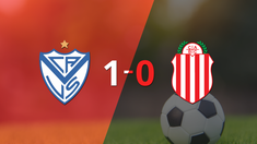 en su casa velez derroto a barracas central 1 a 0 en su casa velez derroto a barracas central 1 a 0