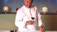 El famoso cocinero dedicó su vida a sus restaurantes, los libros, la docencia y los programas de televisión. El famoso cocinero dedicó su vida a sus restaurantes, los libros, la docencia y los programas de televisión.