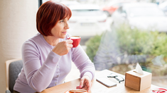 El té de rooibos, sin cafeína y naturalmente dulce, ayuda a mantener estables los niveles de glucosa en sangre, ideal para personas con diabetes. El té de rooibos, sin cafeína y naturalmente dulce, ayuda a mantener estables los niveles de glucosa en sangre, ideal para personas con diabetes.