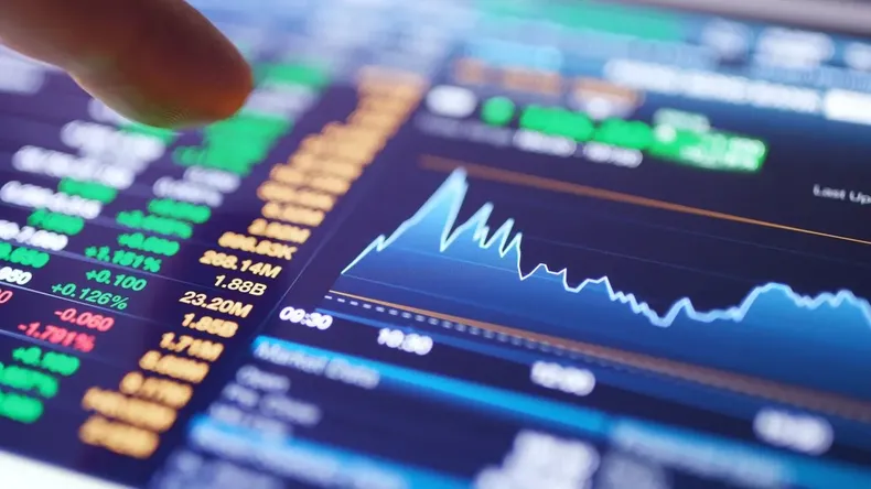 El índice Merval arrancó la semana con el pie izquierdo: cayó 3