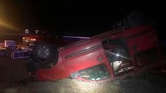 Padre e hija fallecieron al volcar su auto. El resto de los pasajeros sufrieron lesiones leves. Padre e hija fallecieron al volcar su auto. El resto de los pasajeros sufrieron lesiones leves.