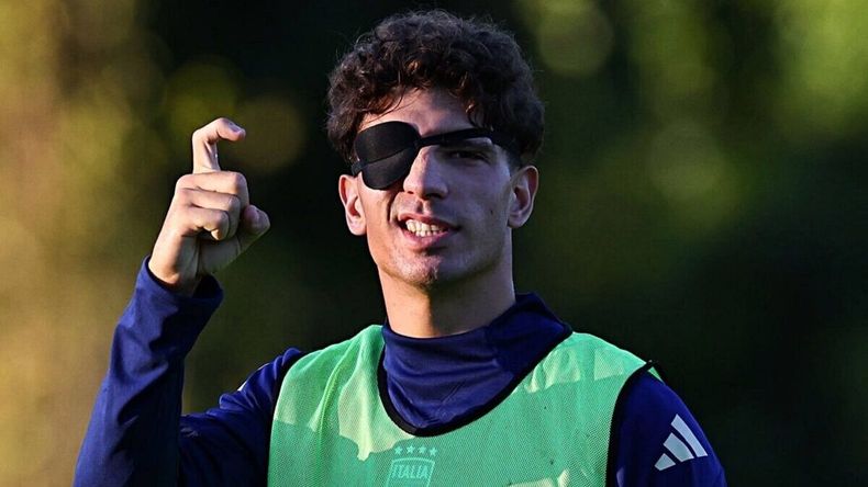 Las fotos de los juveniles italianos se viralizaron en redes.