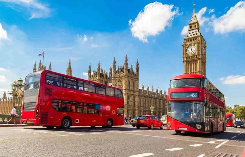 Los clásicos autobuses rojos de Londres.