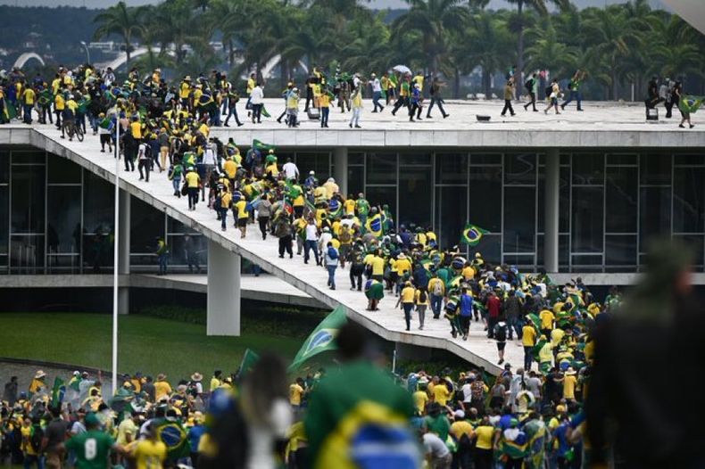 Empezaron a tomar declaraciones a los acusados por el intento de golpe de Estado en Brasil.