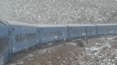 tenido de blanco: diez anos despues, pasajeros viajaron en el tren a las nubes acompanados por la nieve