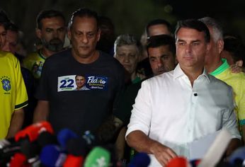 Flávio Bolsonaro ganó en la primera vuelta pero no pudo evitar la remontada de Lula en el balotaje.