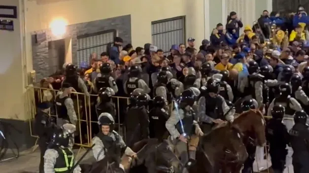 Incidentes en fútbol: Nacional aseguró que hubo hinchas de Boca sin entradas y encontró 850 falsas