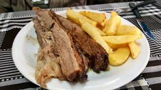 Si alguien busca probar la mejor parrilla argentina en un ambiente tradicional y familiar, este lugar es la opción ideal. Si alguien busca probar la mejor parrilla argentina en un ambiente tradicional y familiar, este lugar es la opción ideal.