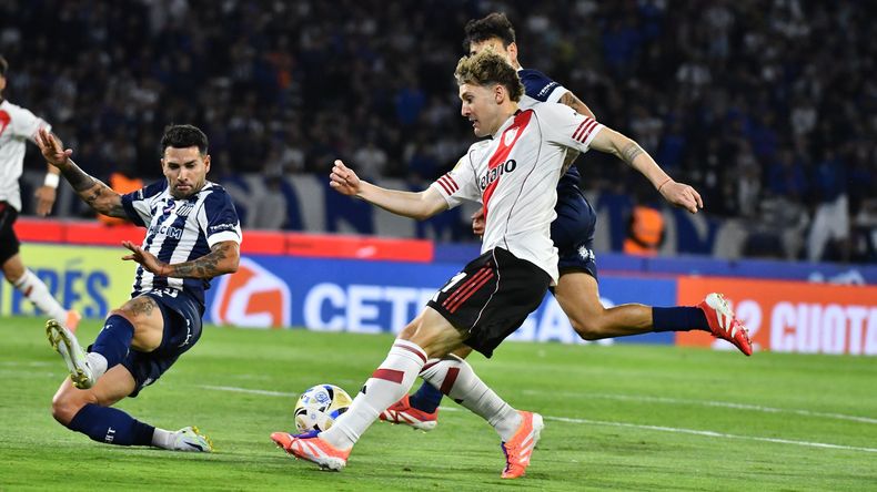 Facundo Colidio entró en el segundo tiempo y fue de lo mejor en River.
