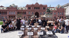 La clase fue enfrente a Casa Rosada.