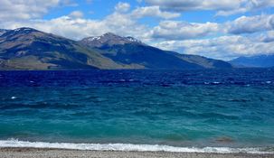 El imponente pueblos escondido de la Patagonia que está cerca de la Ruta 40. El imponente pueblos escondido de la Patagonia que está cerca de la Ruta 40.