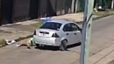 Video impactante: un chofer atropelló a un ciclista, lo mató y escapó del lugar. Video impactante: un chofer atropelló a un ciclista, lo mató y escapó del lugar.
