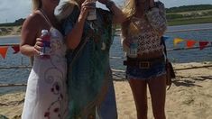 Guerra de looks en una fiesta top: Susana, las hermanas Tinelli, Griselda Siciliani, Marcela Kloosterboer y más Guerra de looks en una fiesta top: Susana, las hermanas Tinelli, Griselda Siciliani, Marcela Kloosterboer y más