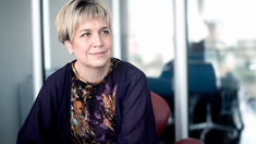 A De Vido lo condenan por haber firmado estos tres convenios que estaban enmarcados en un proyecto de rehabilitación de talleres planteado por Néstor Kirchner, explicó Minnicelli. A De Vido lo condenan por haber firmado estos tres convenios que estaban enmarcados en un proyecto de rehabilitación de talleres planteado por Néstor Kirchner, explicó Minnicelli.