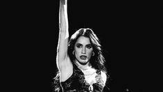 Lali agotó su primer River en dos horas. Lali agotó su primer River en dos horas.