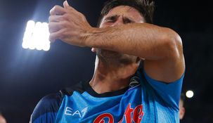 La emotiva historia detrás del llanto de Giovanni Simeone en su debut en la Champions.