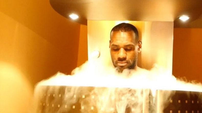 Detrás del rendimiento de LeBron James hay muchos secretos.