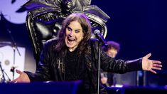 Ozzy Osbourne se despidió de sus fanáticos con Back to the Beginning. Ozzy Osbourne se despidió de sus fanáticos con Back to the Beginning.