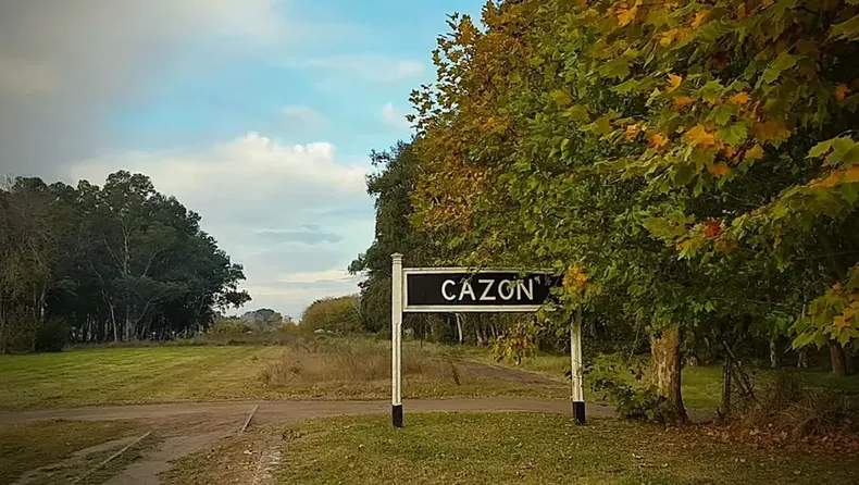 El turismo en Cazón invita a descubrir senderos y paseos en bicicleta por un vivero municipal de 210 hectáreas con gran riqueza forestal.