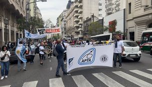 Técnicos Aeronáuticos se pronunciaron en contra del DNU de Milei