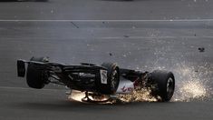 Guanyu Zhou protagonizó un impactante vuelco. Se encuentra fuera de peligro. Guanyu Zhou protagonizó un impactante vuelco. Se encuentra fuera de peligro.