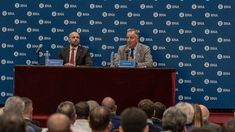 Franco Mogetta, secretario de Transporte, y Daniel Tillard, del Banco Nación. Franco Mogetta, secretario de Transporte, y Daniel Tillard, del Banco Nación.