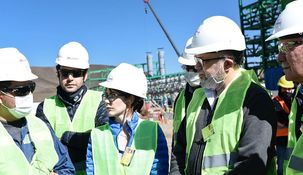 Kulfas destacó el compromiso de la compañía minera con el desarrollo sostenible.