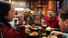 El establecimiento lanza una experiencia de degustación pensada para compartir, probar todo y reírse. El establecimiento lanza una experiencia de degustación pensada para compartir, probar todo y reírse.