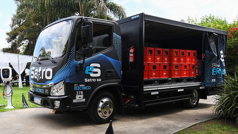 El modelo exhibido ya entregado a la empresa Satro.