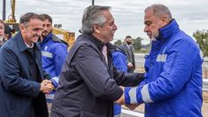 Alberto Fernández aseguró que trabaja para que los salarios le ganen a la inflación. Alberto Fernández aseguró que trabaja para que los salarios le ganen a la inflación.