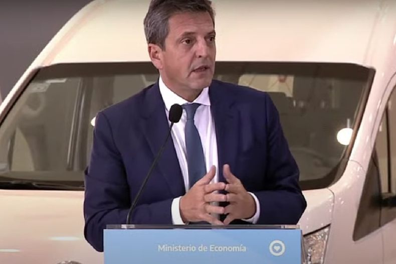  Sergio Massa lanzó un nuevo Régimen de Impulso a la Producción de Vehículos para la Región