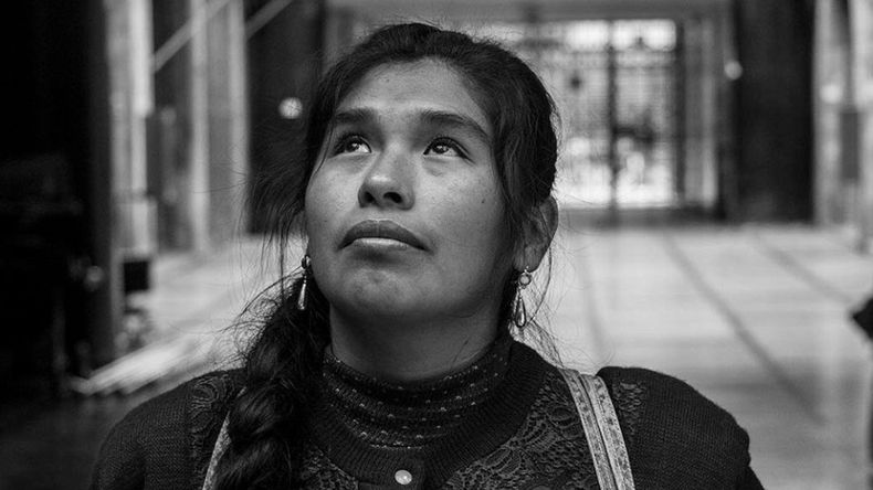 Con la dirección de Robin Pront, la trama cuenta sobre como Rayburn decide emprender la búsqueda del asesino de una niña brutalmente asesinada en la zona