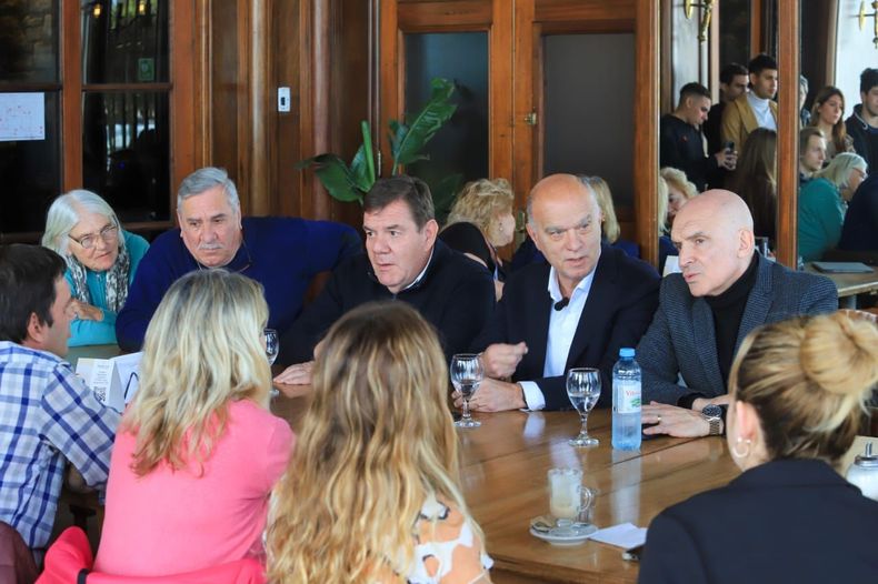 Grindetti apuntó contra Kicillof y pidió que pague la deuda a los intendentes de JxC.