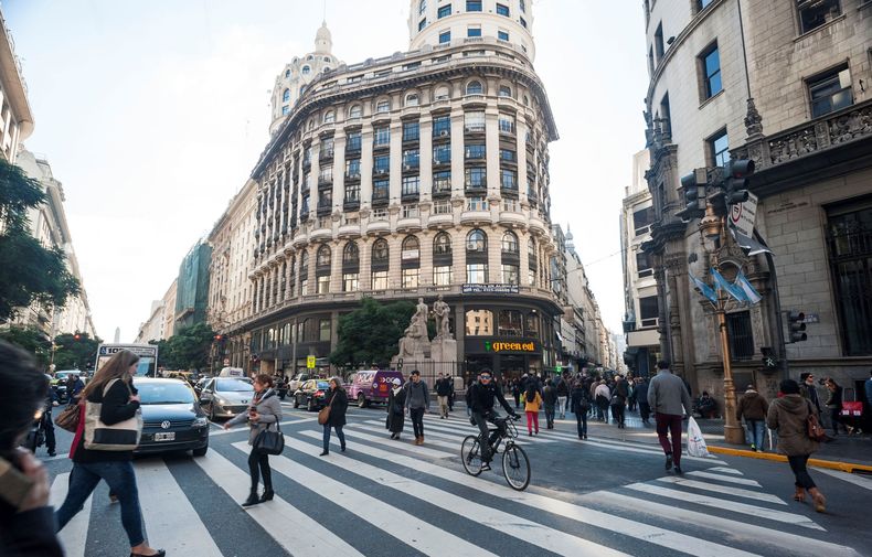 Como se vería el Microcentro de Buenos Aires según la IA dentro de 100 años.