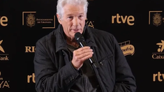 El actor estadounidense vive en la capital de España y fue galardonado con el Premio Goya Internacional 2025 en Granada. El actor estadounidense vive en la capital de España y fue galardonado con el Premio Goya Internacional 2025 en Granada.