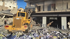 Continúan los bombardeos en Irán. Continúan los bombardeos en Irán.