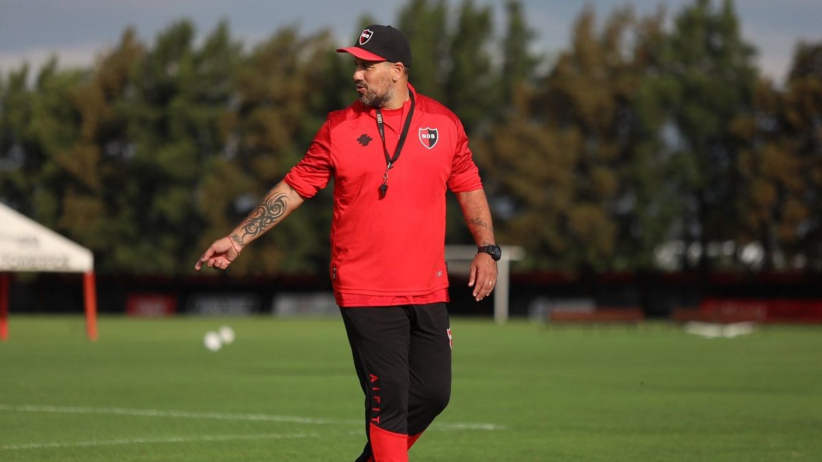 Fin de ciclo: Newell's echó a Cristian Fabbiani tras la derrota ante Argentinos