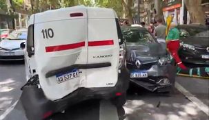 Choque en cadena en Once: tres vehículos, siete heridos y corte de calles. Choque en cadena en Once: tres vehículos, siete heridos y corte de calles.