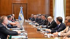 La firma del acuerdo se realizó en el Ministerio de Economía.