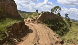 La autoridades aseguraron que la pareja causó daños irreversibles a la integridad de la Gran Muralla Ming.