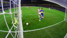 Cavani se perdió un gol increíble. Cavani se perdió un gol increíble.