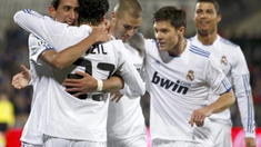 Mesut Özil mostró un físico renovado tras su retiro del fútbol profesional. Mesut Özil mostró un físico renovado tras su retiro del fútbol profesional.