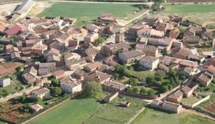 ¿Cuál es el pueblo de España que ofrece casa y empleo para irte a vivir en 2026?
