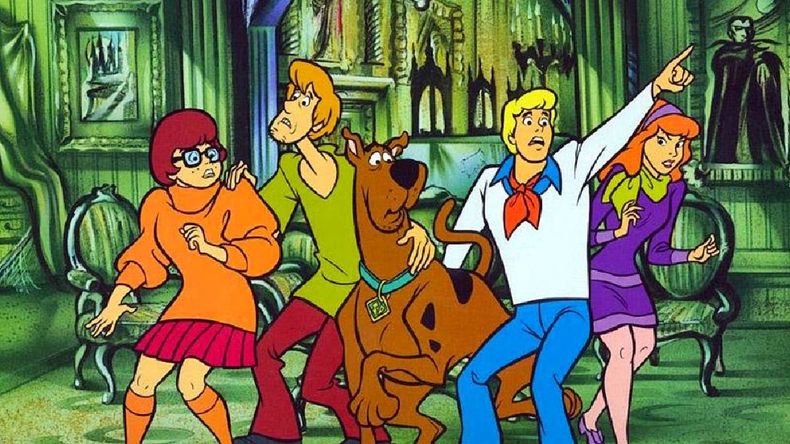 Así luciría Daphne de Scooby Doo en la vida real según la inteligencia artificial.